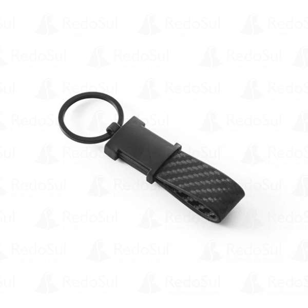 Chaveiro personalizado em couro sintético carbono e metal
